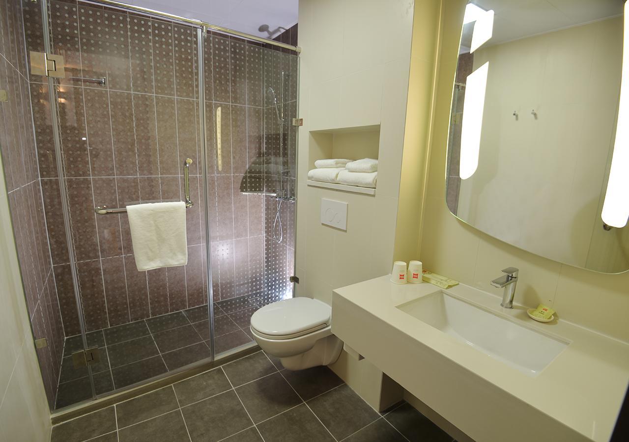 Отель Ibis Nanjing Tianyin Avenue Экстерьер фото