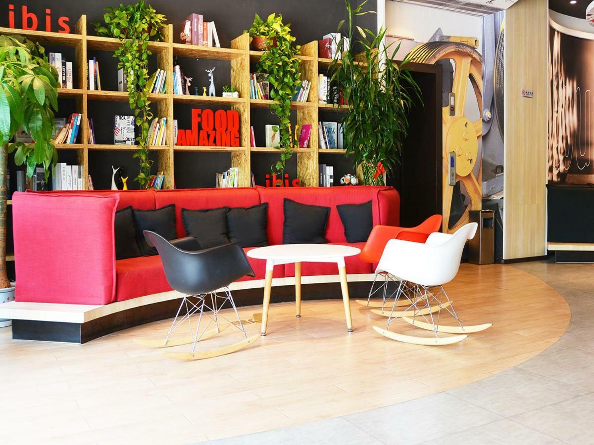 Отель Ibis Nanjing Tianyin Avenue Экстерьер фото