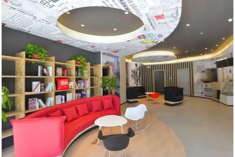 Отель Ibis Nanjing Tianyin Avenue Экстерьер фото